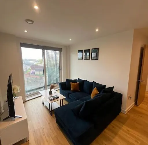 2 Bed Corner With Gym